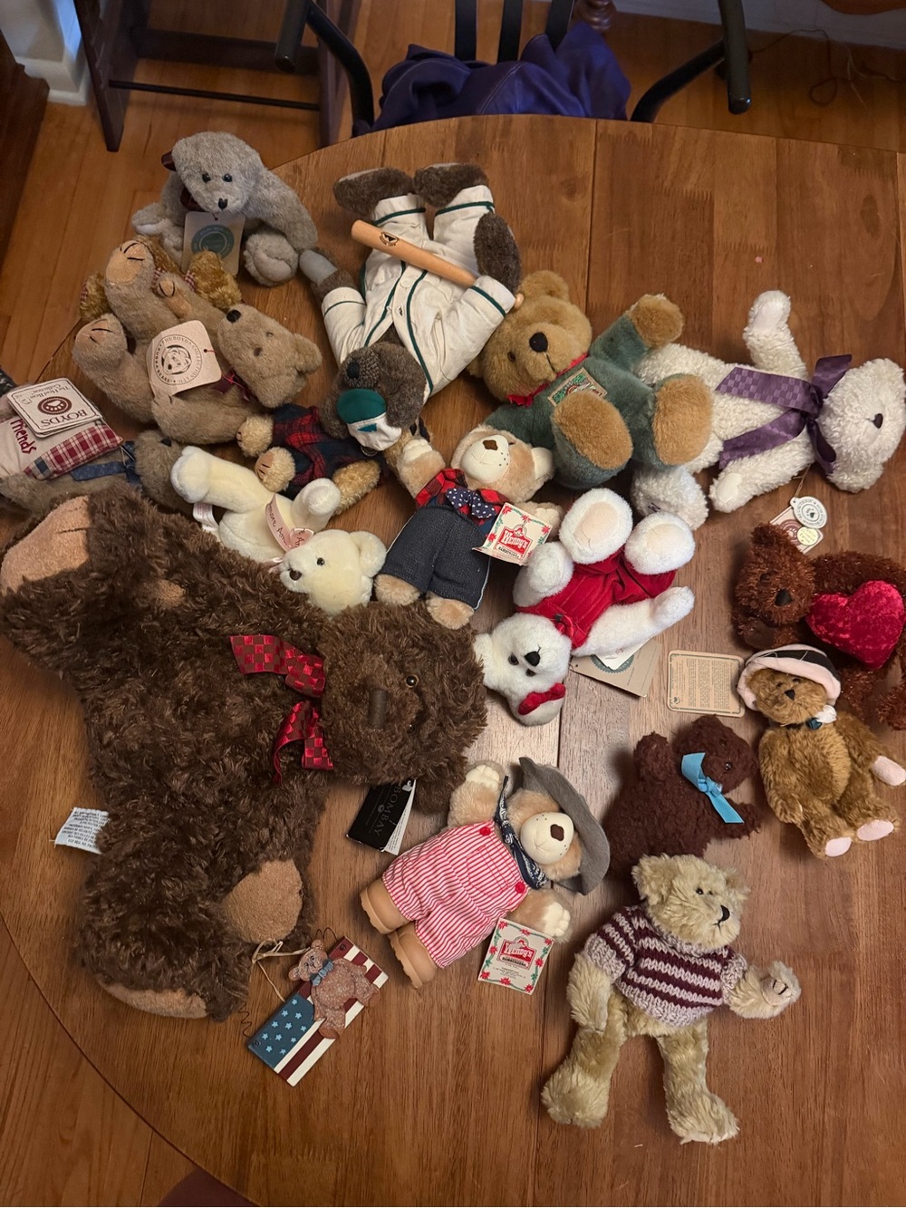 Lot of 18 vintage teddy bears
